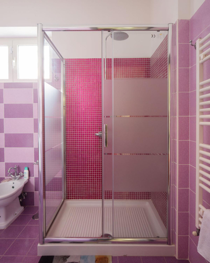 Bathroom, Villa Ennio, Roma