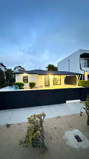 Others 5, Modern 2BR Stylish & Cozy Unit, Los Angeles