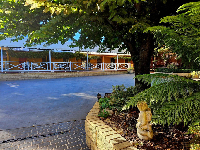 Others 5, The Camperdown Mill , Corangamite - North