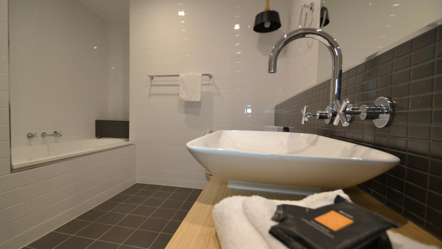 Others 2, The Astor Suites, Goulburn Mulwaree - Goulburn