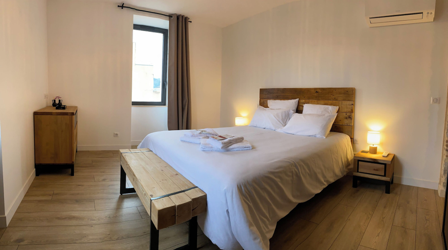 Bedroom 3, Maison d'hôtes La Bellours, Lot