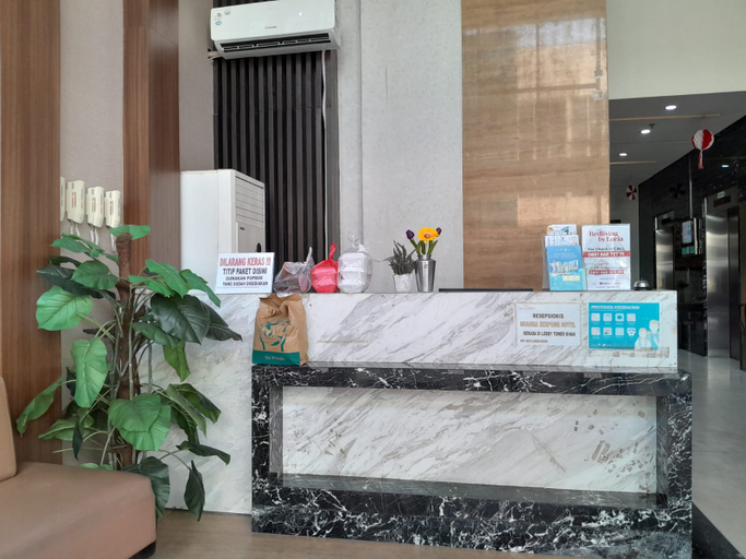 Others 3, ROKET ROOM Majestic Point Serpong, Tangerang