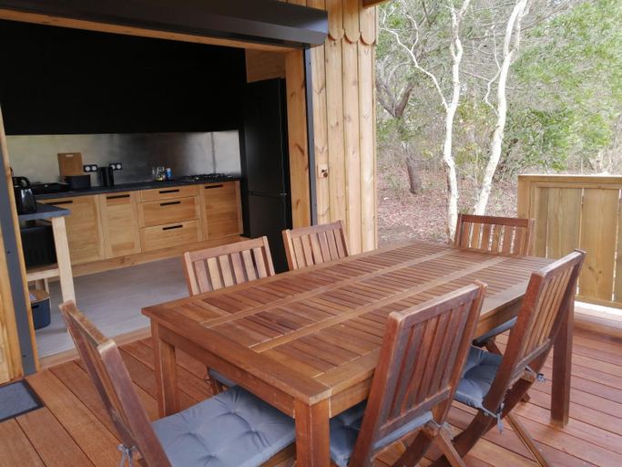 Others 4, NIAOULI LODGE, Bourail