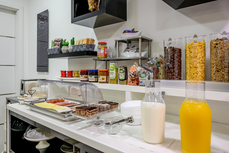 Food & Drinks 5, Villa Nani, Podstrana