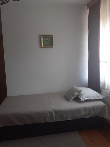 Others 5, Стаи за гости Валеьови, Bansko