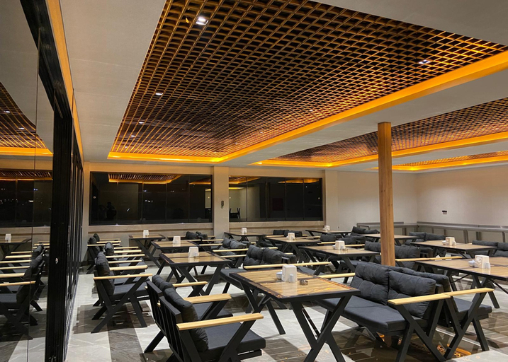 Food & Drinks 5, Ortadogu Otel, Merkez