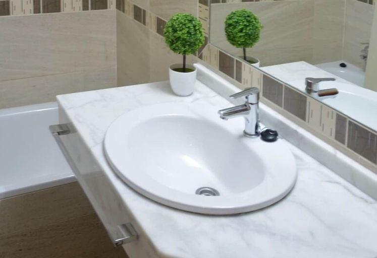 Bathroom, casapatiolaspalmeras, Córdoba