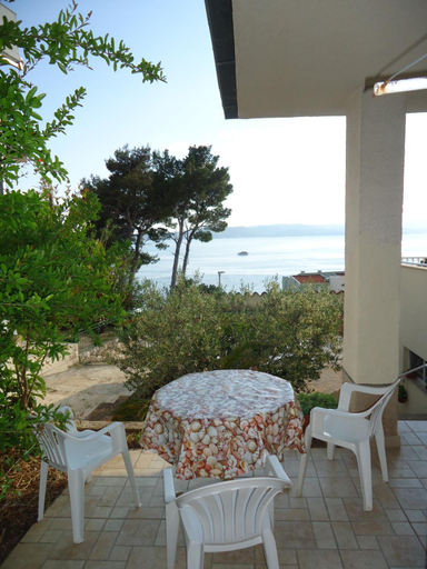 Others 5, Apartments Marica, Brela