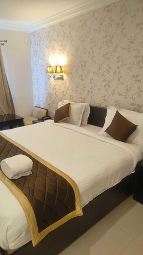 Bedroom 3, Hotel Grand Regency, Ernakulam