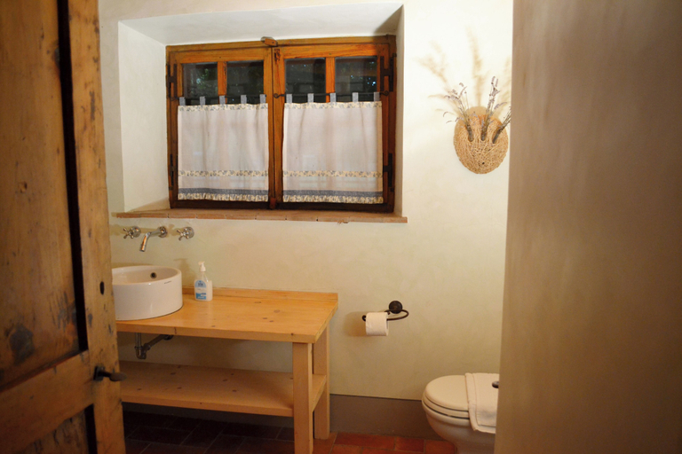 Bathroom 3, Appartamento Poggiolo In Fabbro, Terni