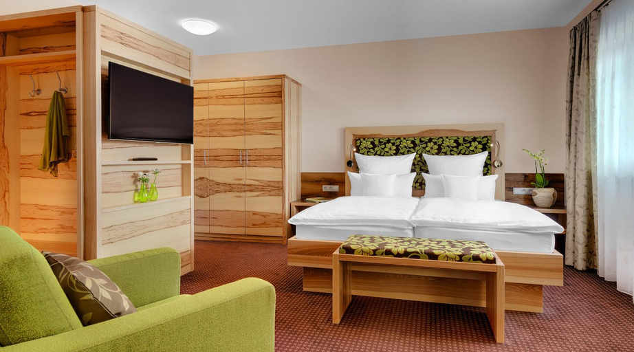 Bedroom 2, Hotel der Baume, Regen
