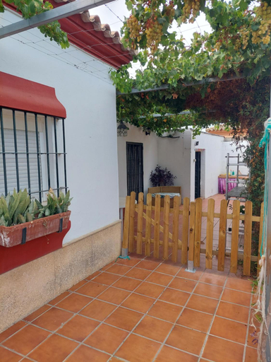 Facilities 2, Suite Alhucema, Cádiz