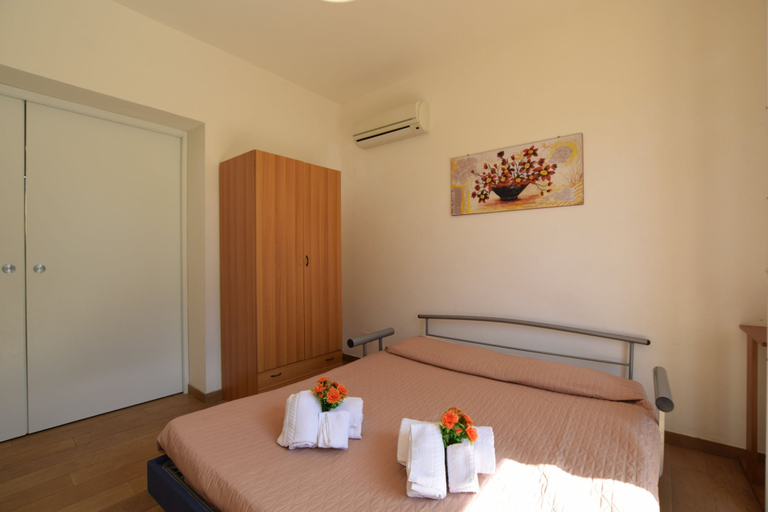 Bedroom 2, CASA VACANZA AZZURRA, Trapani