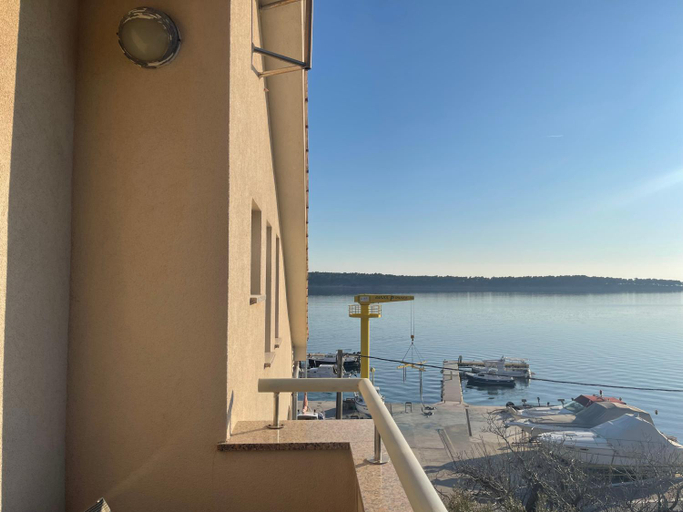 Others 3, Apartments and boat rental Petra Spanjol - crane and moorings, Lopar/Supetarska Draga