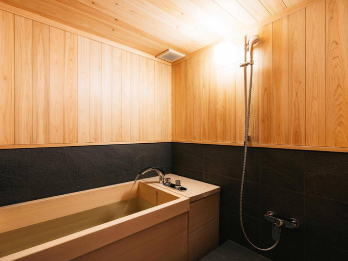 Bathroom 5, minamo, Ukiha