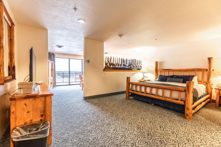 Bedroom 3, Bartons Club 93, Elko