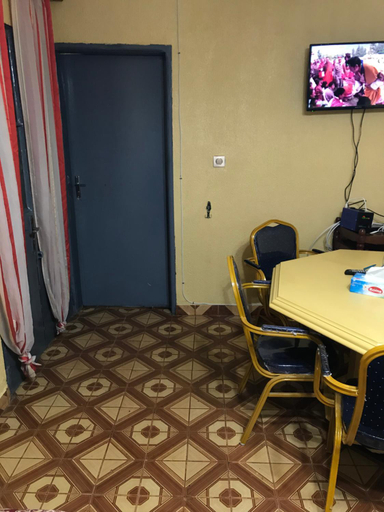 Others 4, Bel Appartement 2 chambres meuble a Bafoussam, Mifi
