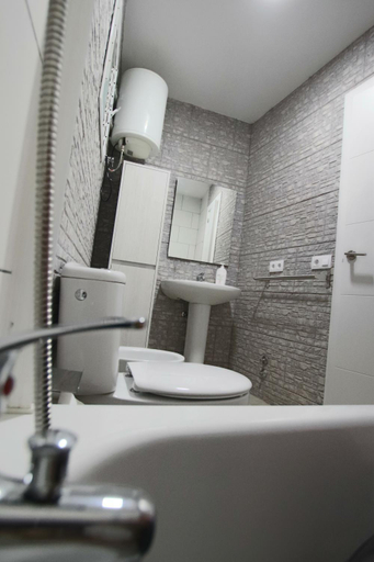 Bathroom 3, David House, Santa Cruz de Tenerife