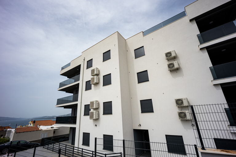 Exterior & Views, Apartments Koby, Okrug
