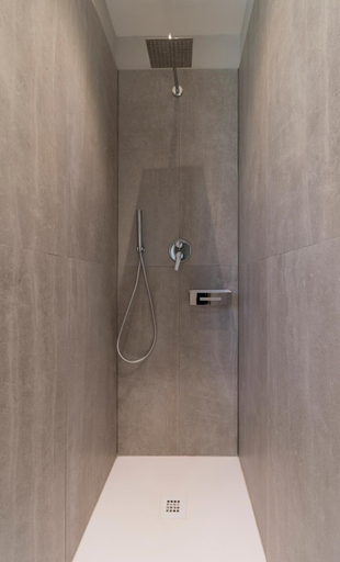 Bathroom 4, Residence Stella, Massa Carrara