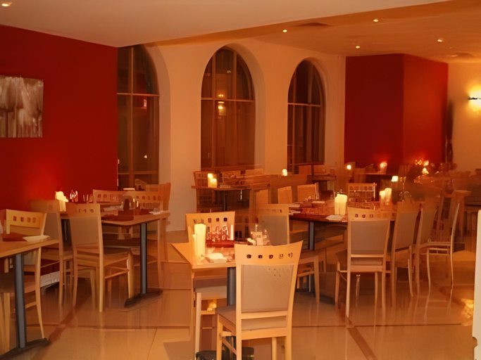 Food & Drinks 5, Manor Of Groves Hotel, Hertfordshire