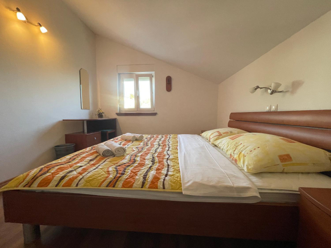 Others 5, Apartments and boat rental Petra Spanjol - crane and moorings, Lopar/Supetarska Draga