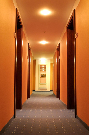 Others 2, Hotel Florianerhof, Linz Land