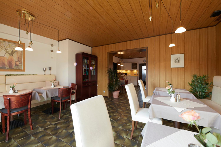 Food & Drinks, Gisela Bed & Stay Brakel Self Check-In Apartments Business Jakobsweg, Höxter