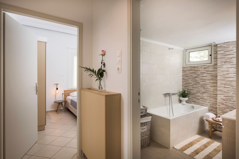 Bathroom 4, luxsuites, Crete