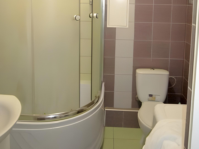 Bathroom 3, Iris Hotels Resort, Irpins'ka