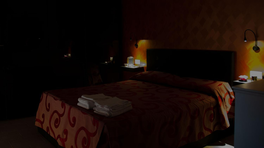Others 4, Fly bed and breakfast, Teramo