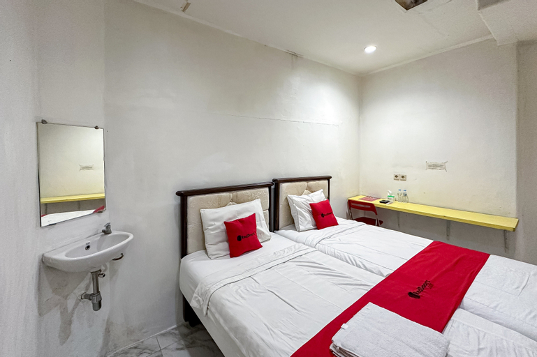 Bedroom 16
