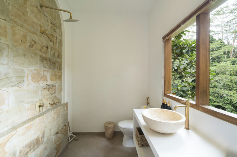 Bathroom 5
