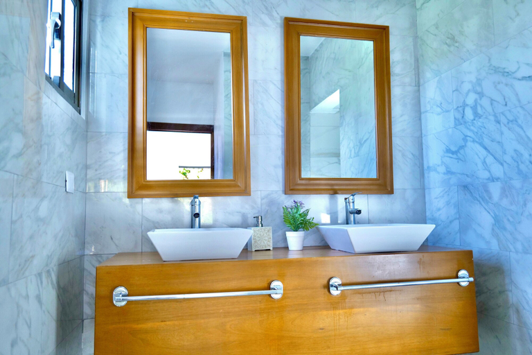 Bathroom, Villa Pravda Guerra 4BR 6BDS 12PAX, Santo Domingo Oeste