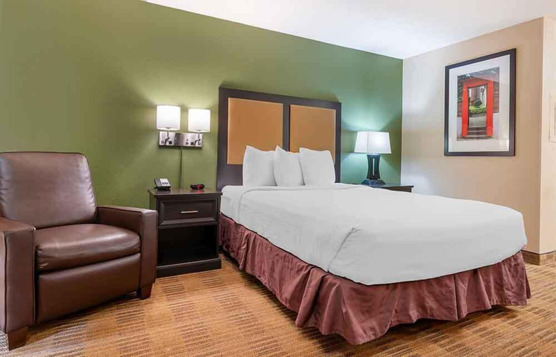 Bedroom 3, Extended Stay America Suites Cincinnati Covington, Kenton