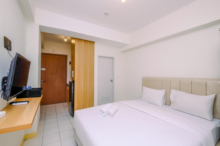 Bedroom 4, Nice and Comfort Studio at 25th Floor Podomoro Golf View Apartment, Bogor