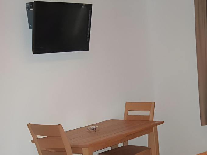 Others, Studios with Kitchenette, Arlesheim