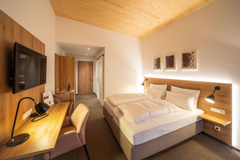 Bedroom, Weinhotel Pfeffer & Salz, Ortenaukreis