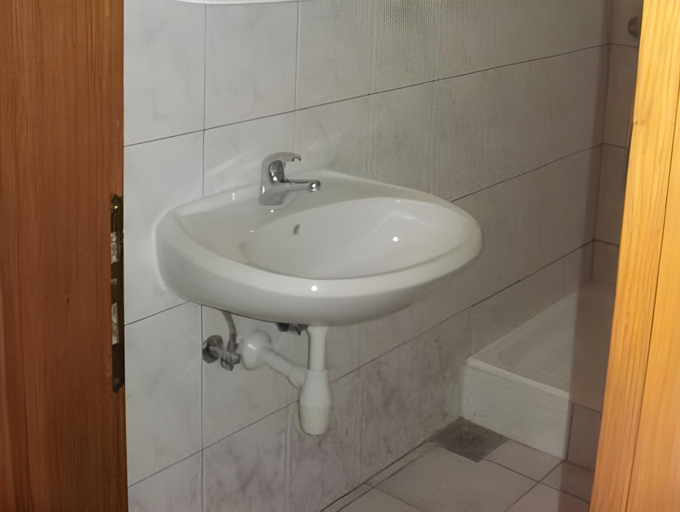 Bathroom 3, Apartments & Rooms Prizmic, Podstrana