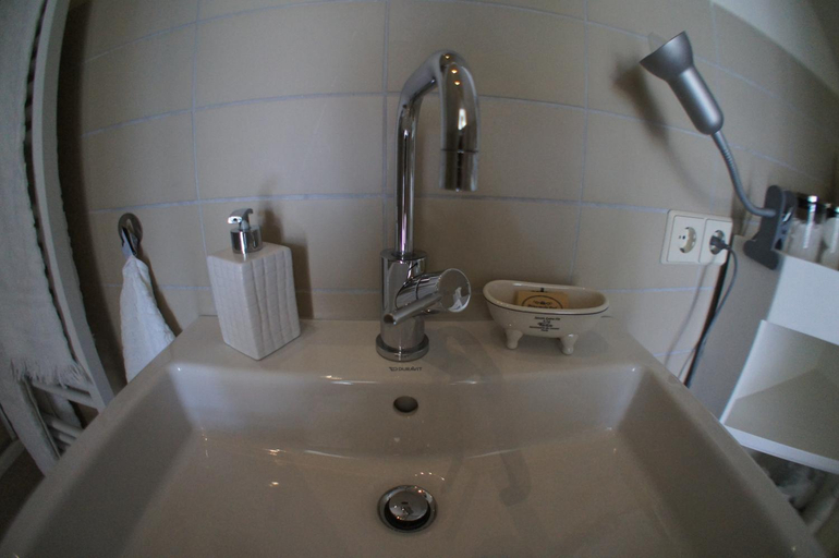 Bathroom 3, Prince On The Roof, Amsterdam
