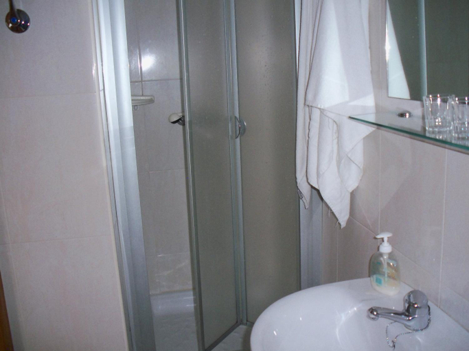 Bathroom 2, Pardiola Baserria, Guipúzcoa
