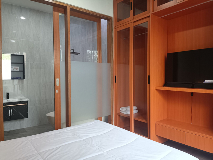 Bedroom 9