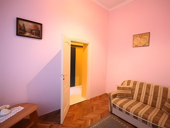 Others 3, Park and Opera Apartments, L'vivs'ka
