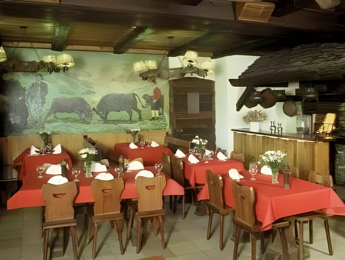 Food & Drinks 3, Hotel de Moiry Superieur, Sierre