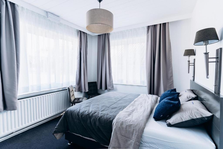 Others 2, Atomihotel: Contemporary Comfort Steps from the Atomium!, Vlaams Brabant