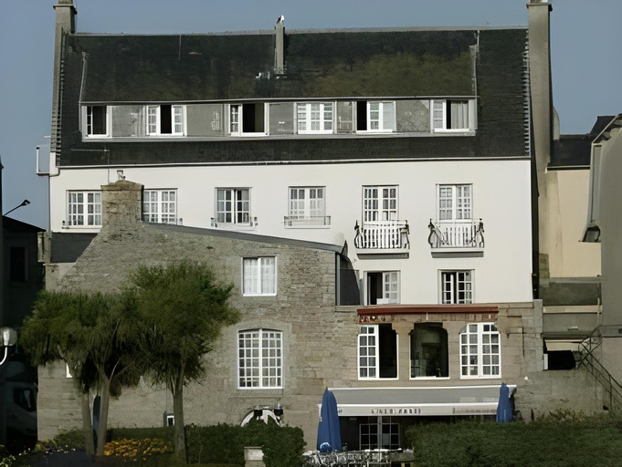 Others 4, Hotel du Centre - Chez Janie, Finistère