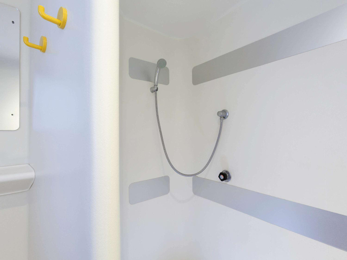 Bathroom, chicOtel Perigueux Boulazac, Dordogne