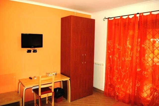 Others 5, B&B Insula Portus, Rome