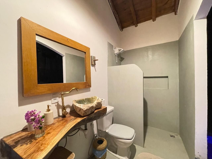 Bathroom 3, Trancoso Biriba guest house, Porto Seguro