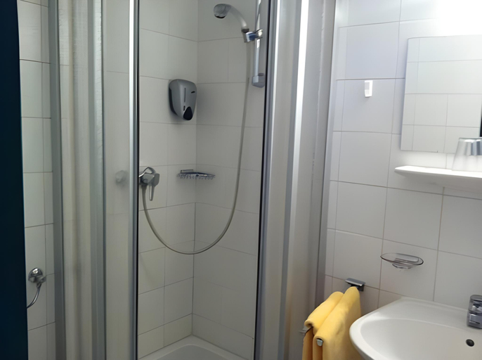 Bathroom 3, Gasthof Waldschenke, Urfahr Umgebung